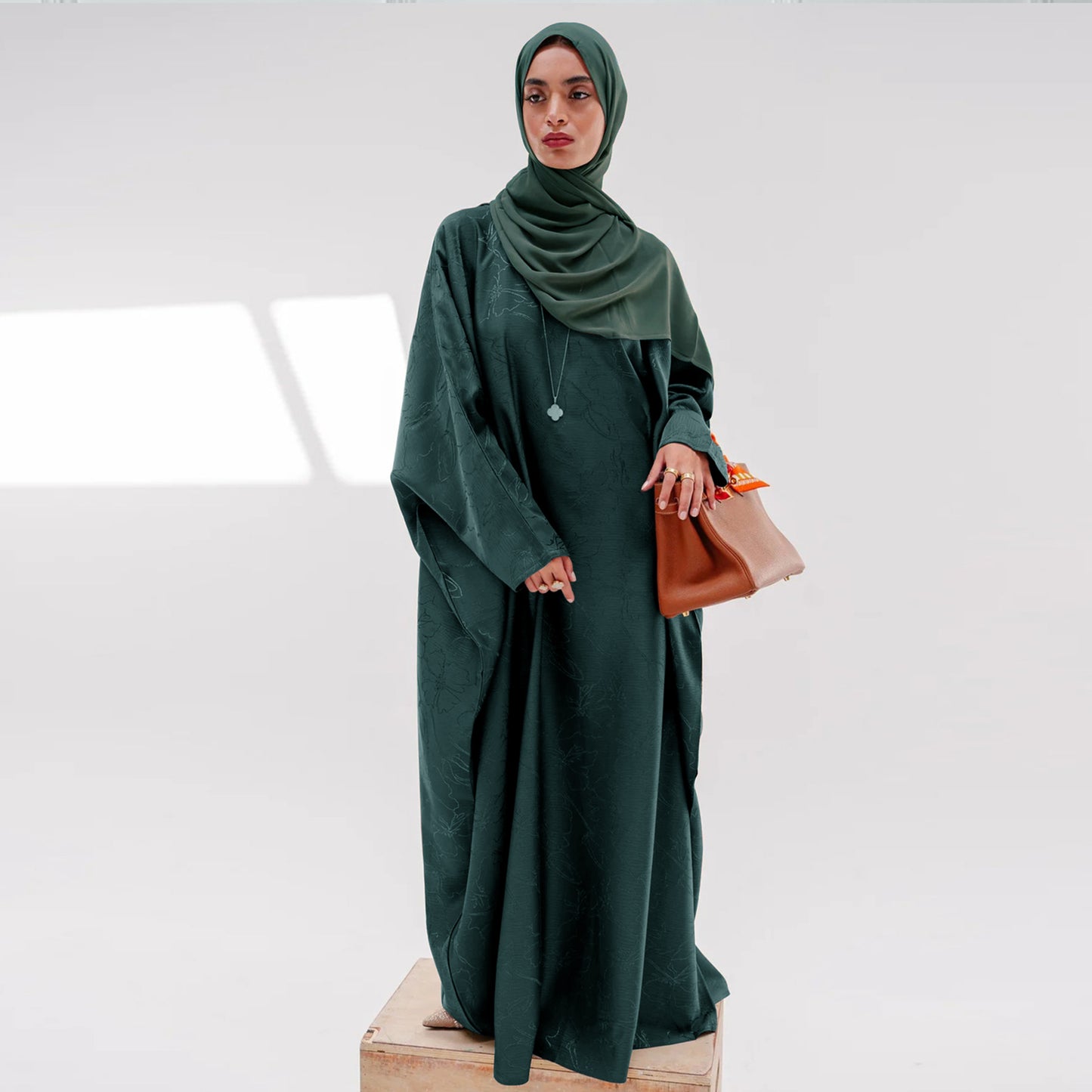 2025 Loriya Dubai Turkish Jacquard Maxi Dress for Muslim Women – Modest Middle Eastern Fashion