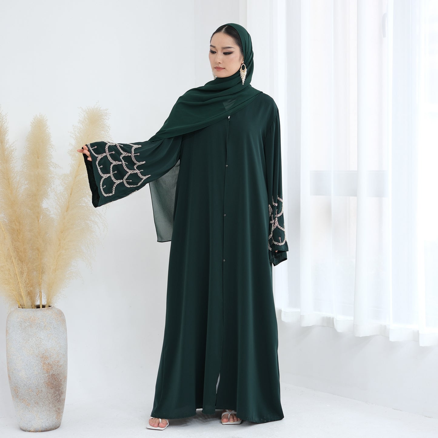 2026 Middle Eastern Solid Color Hand-Beaded Open Abaya Cardigan with Pockets – Modest Fashion