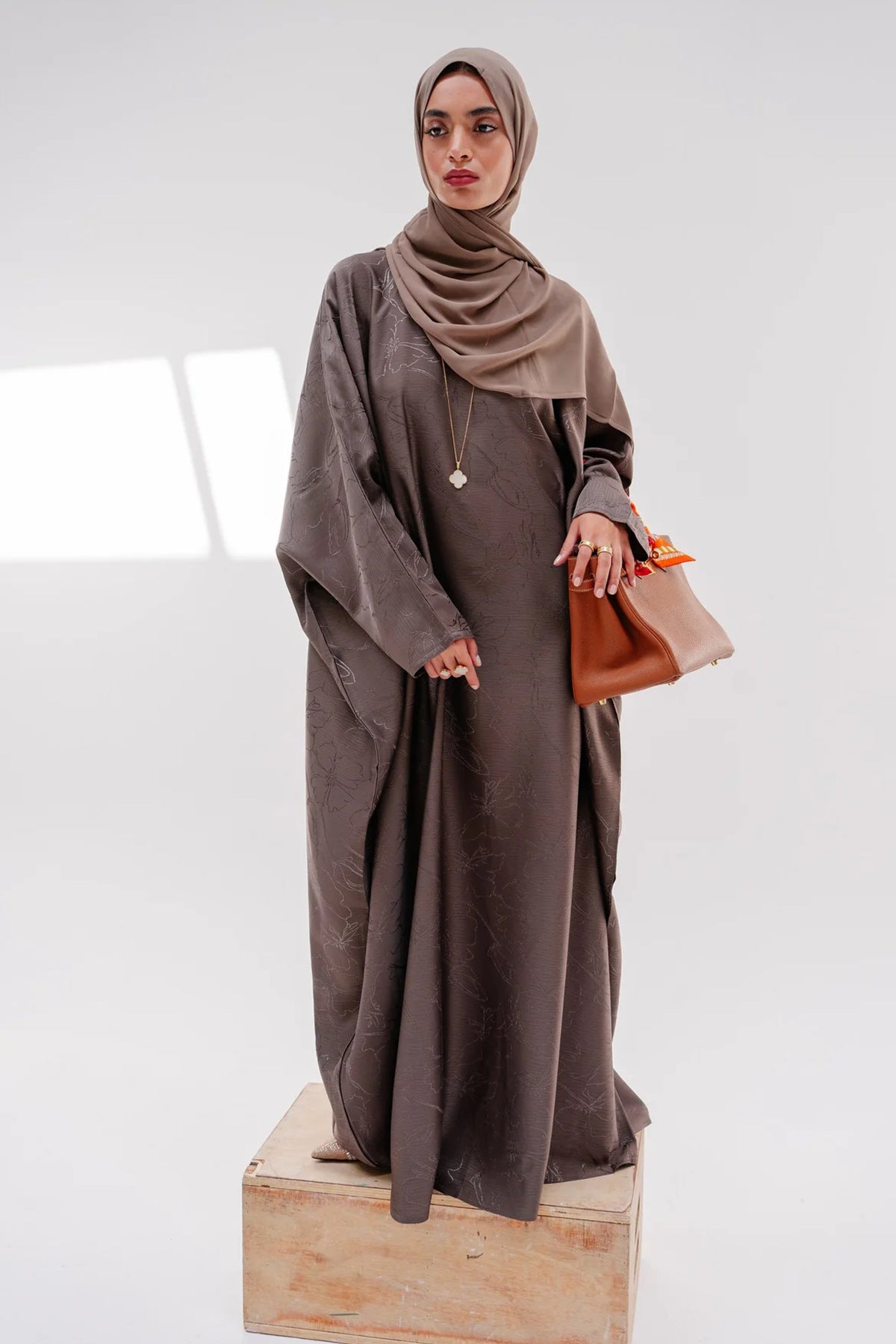 2025 Loriya Dubai Turkish Jacquard Maxi Dress for Muslim Women – Modest Middle Eastern Fashion