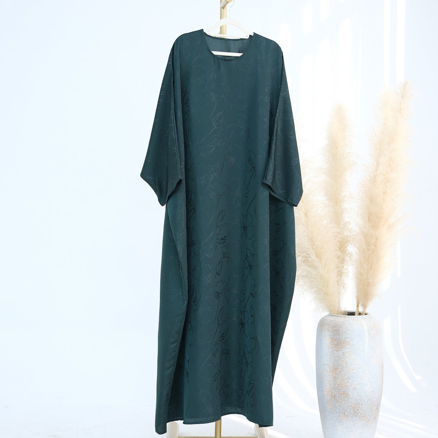 2025 Loriya Dubai Turkish Jacquard Maxi Dress for Muslim Women – Modest Middle Eastern Fashion