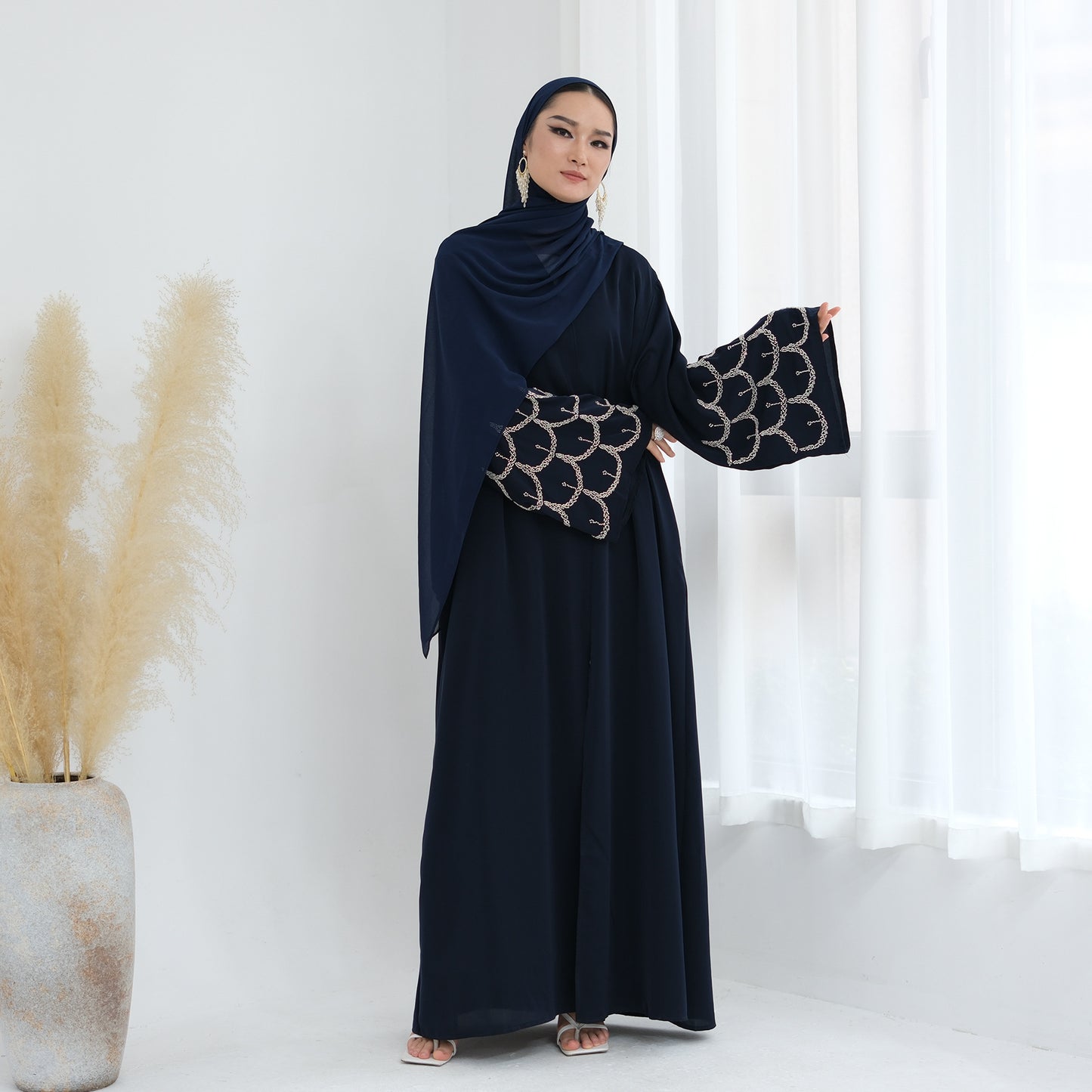 2026 Middle Eastern Solid Color Hand-Beaded Open Abaya Cardigan with Pockets – Modest Fashion